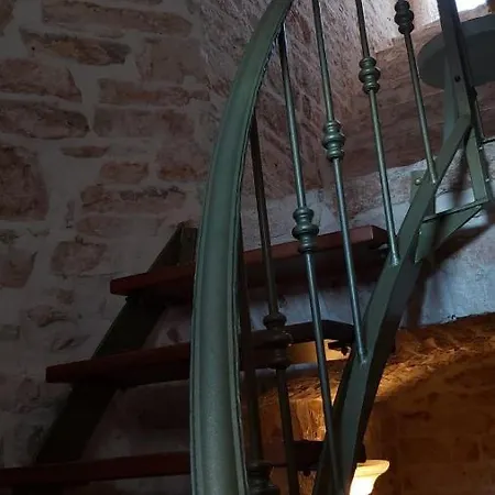 Converse Fra I Trulli Panzió